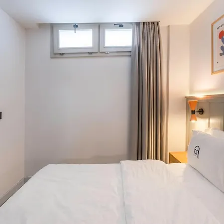 Alle Hotel *