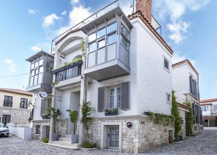 Alle Alaçatı
