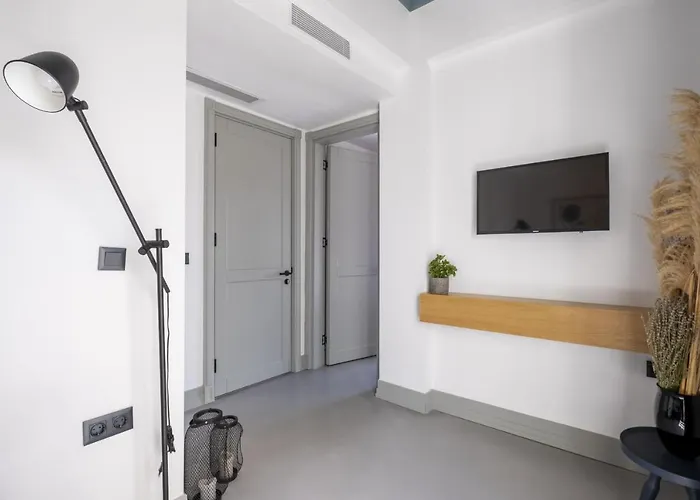 Hotel Alle *